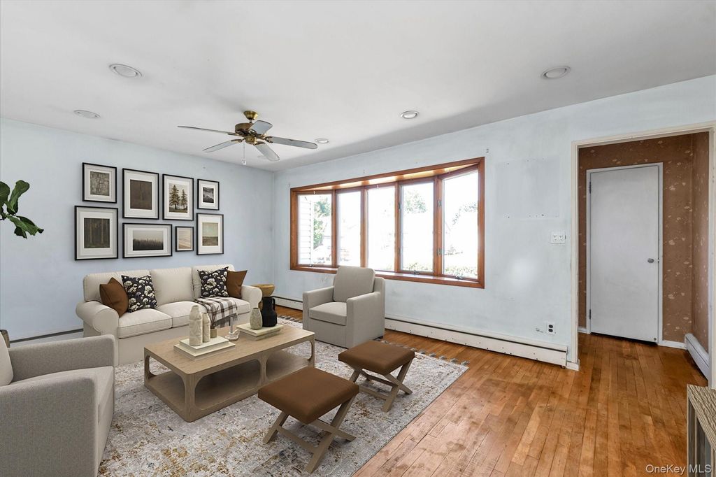3636 Farmranch Road S, Bethpage, NY 11714 — photo 2