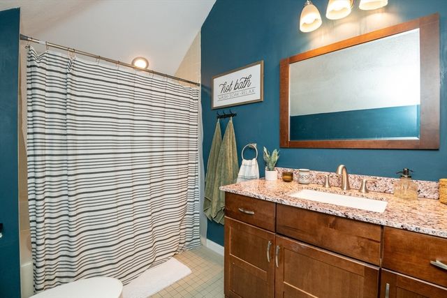 905 Sherwood Forest Ln. 905, Saugus, MA 01906