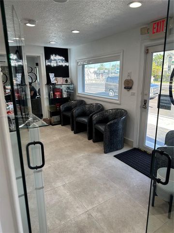 Coral Gables SW Bird Road, Miami, FL 33155