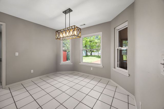 936 Quail Run, Springdale, AR 72764