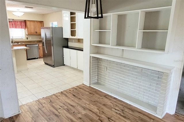 2928 BETTY DRIVE, Sarasota, FL 34232