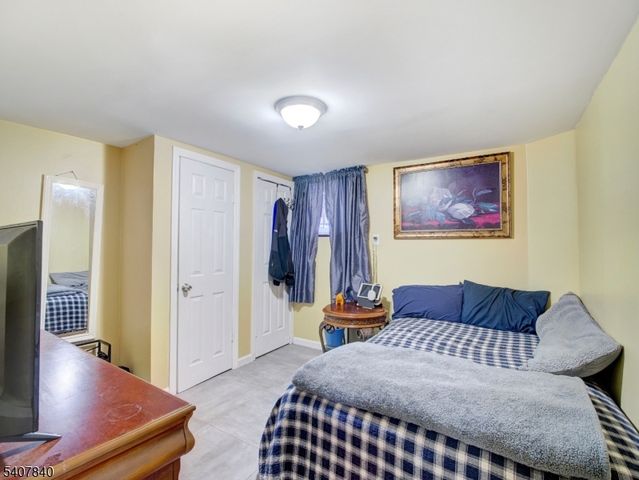 24 White Ter, Newark City, NJ 07108