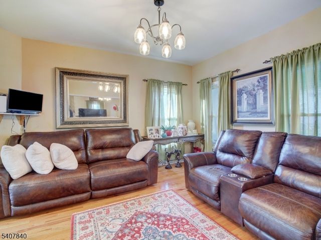 24 White Ter, Newark City, NJ 07108