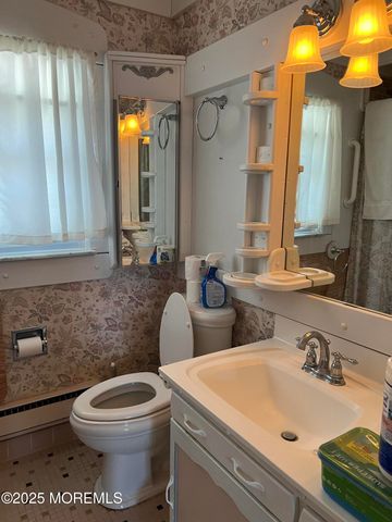 1236B Hamilton Court, Lakewood, NJ 08701