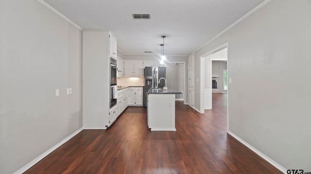 10349 Lakeshore, Tyler, TX 75707