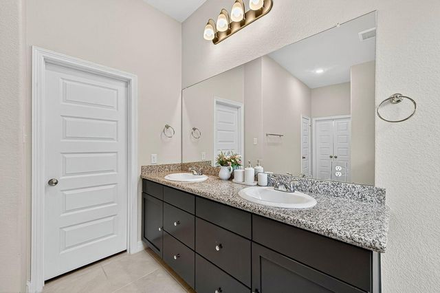 24607 Carleton Lake Lane, Tomball, TX 77375