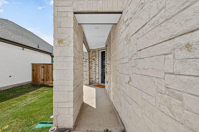 24607 Carleton Lake Lane, Tomball, TX 77375