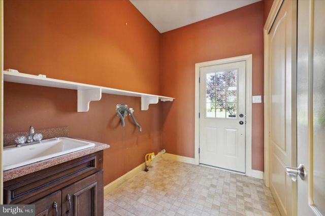 20 MEREDITH RD, Phoenixville, PA 19460