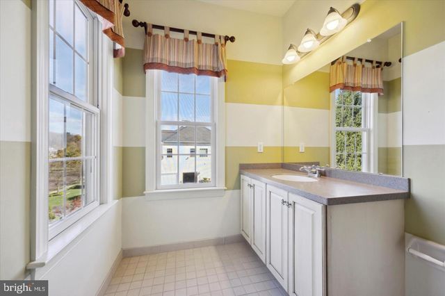 20 MEREDITH RD, Phoenixville, PA 19460