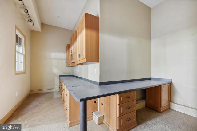 20 MEREDITH RD, Phoenixville, PA 19460