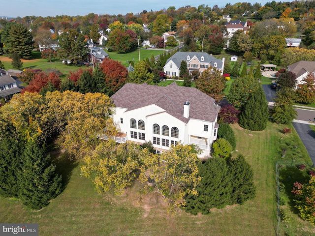 20 MEREDITH RD, Phoenixville, PA 19460