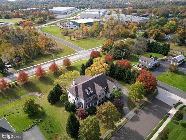 20 MEREDITH RD, Phoenixville, PA 19460