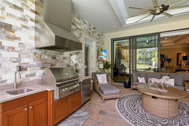 7952 MATERA COURT, Lakewood Ranch, FL 34202