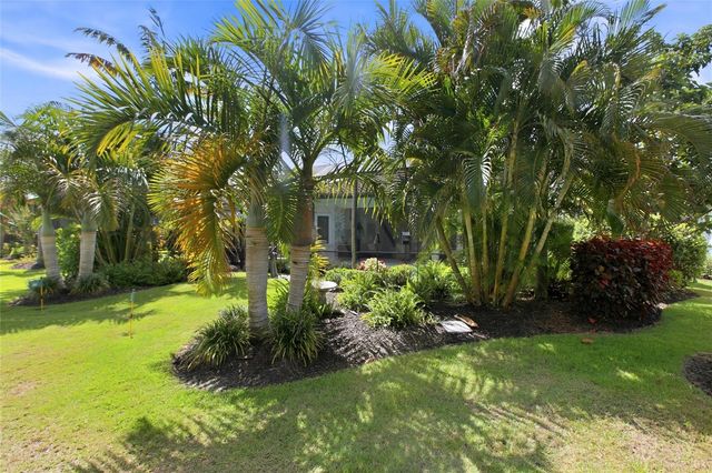 7952 MATERA COURT, Lakewood Ranch, FL 34202