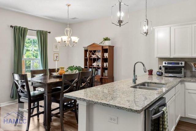 176 Courage Way, Hinesville, GA 31313