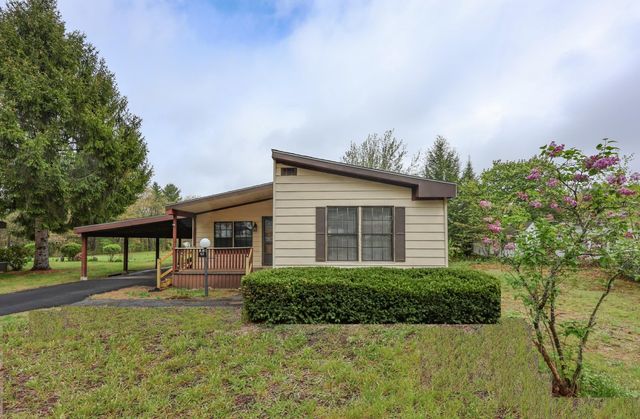 62 Roger Road, Goffstown, NH 03045