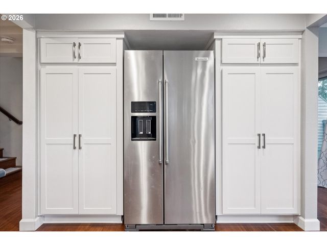 48 EAGLE CREST Dr 5F, Lake Oswego, OR 97035