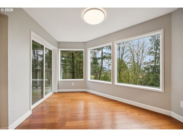 48 EAGLE CREST Dr 5F, Lake Oswego, OR 97035