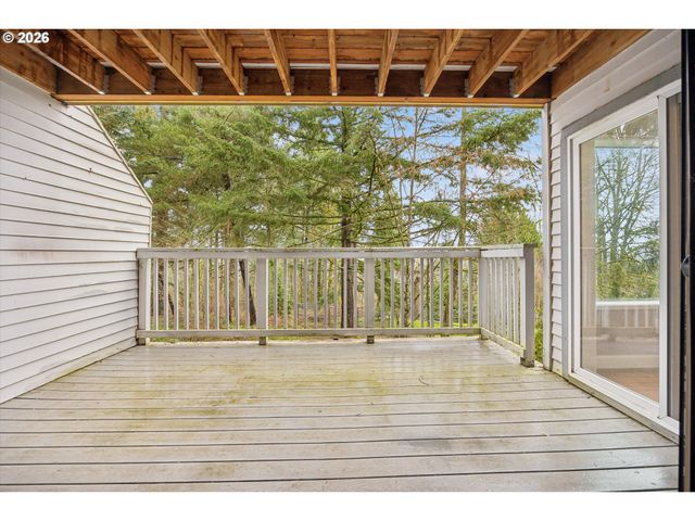 48 EAGLE CREST Dr 5F, Lake Oswego, OR 97035