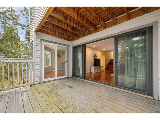 48 EAGLE CREST Dr 5F, Lake Oswego, OR 97035