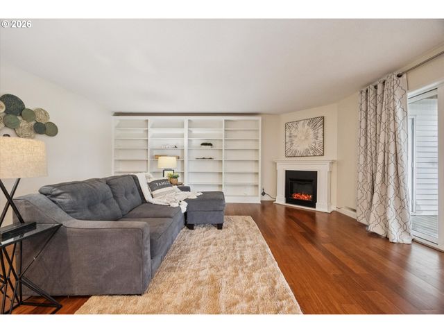 48 EAGLE CREST Dr 5F, Lake Oswego, OR 97035