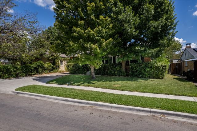 9432 Lenel, Dallas, TX 75220