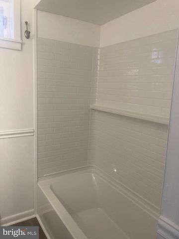 238 6TH AVE, Roebling, NJ 08554