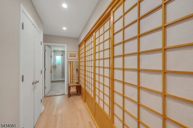 130 Pearl Brook Dr, Clifton City, NJ 07013
