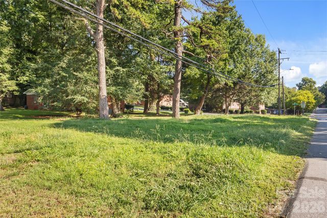 1301 Hateras Avenue, Charlotte, NC 28216