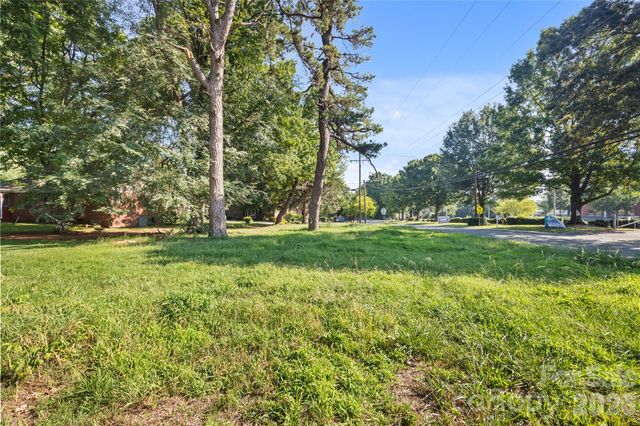 1301 Hateras Avenue, Charlotte, NC 28216