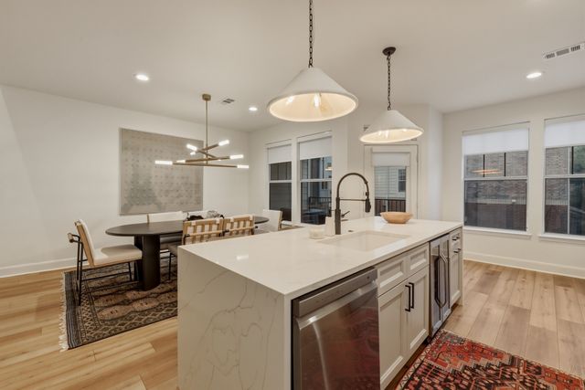 4904 Live Oak Street 2, Dallas, TX 75206