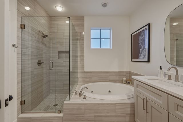 4904 Live Oak Street 2, Dallas, TX 75206
