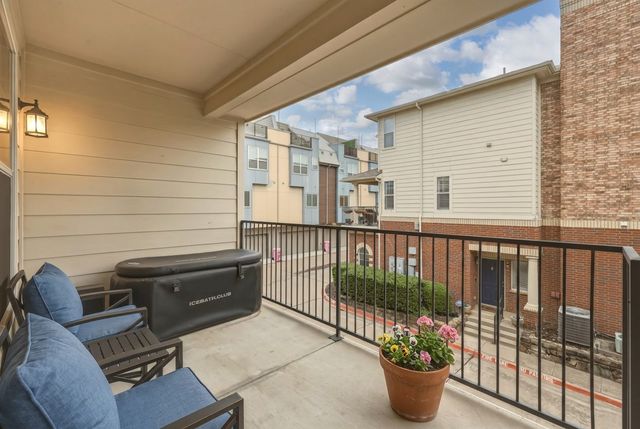 4904 Live Oak Street 2, Dallas, TX 75206