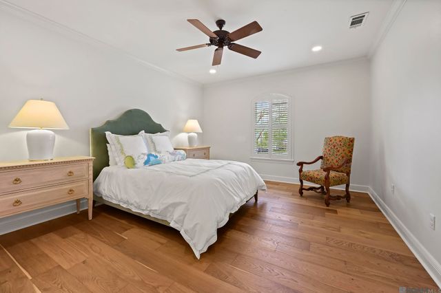 19219 W Muirfield Dr, Baton Rouge, LA 70810