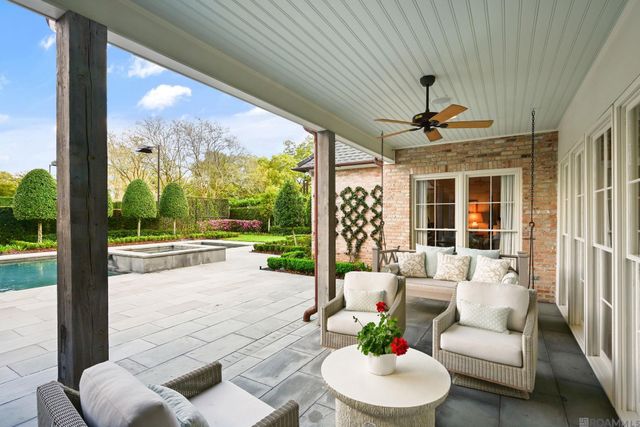 19219 W Muirfield Dr, Baton Rouge, LA 70810