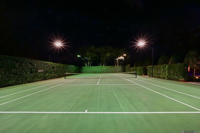 19219 W Muirfield Dr, Baton Rouge, LA 70810