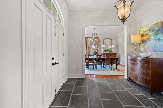 19219 W Muirfield Dr, Baton Rouge, LA 70810