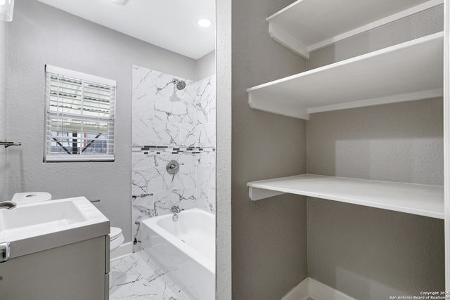 1938 W Ashby Pl, San Antonio, TX 78201