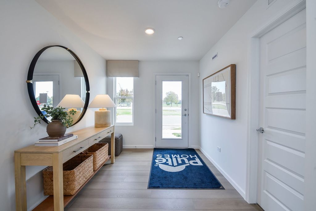 506 Agni Avenue 8002, Naperville, IL 60563 — photo 2
