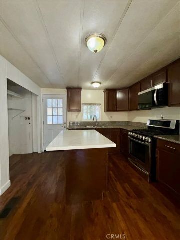 2851 S. La Cadena South 156, Colton, CA 92324
