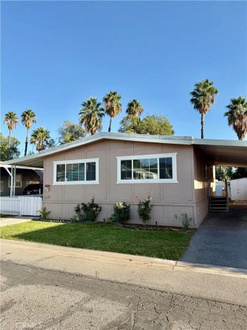 2851 S. La Cadena South 156, Colton, CA 92324