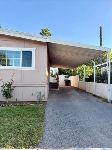2851 S. La Cadena South 156, Colton, CA 92324