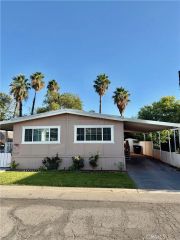 2851 S. La Cadena South 156, Colton, CA 92324