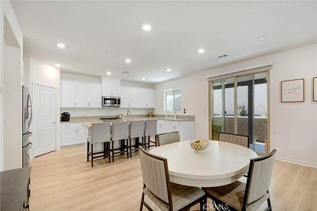 2269 Stelamar, Corona, CA 92883