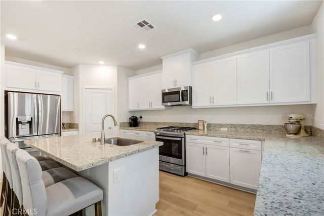 2269 Stelamar, Corona, CA 92883