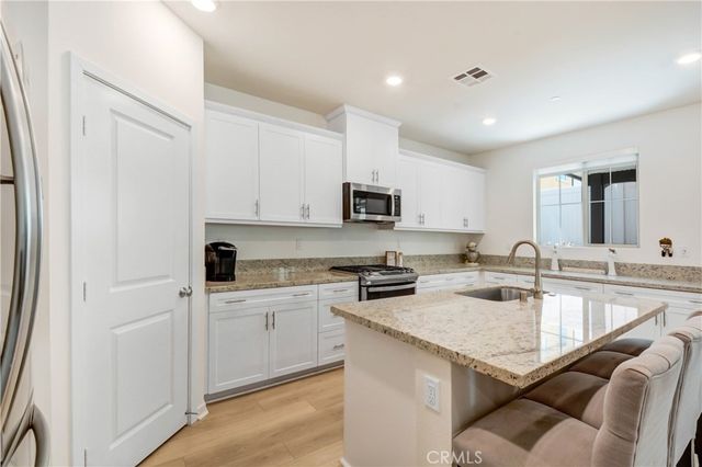 2269 Stelamar, Corona, CA 92883