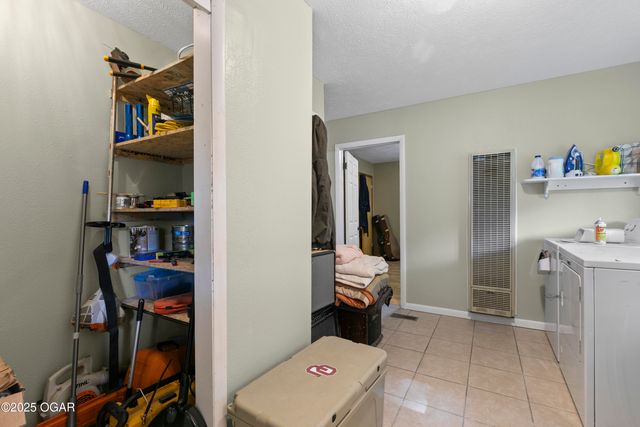 510 Freeman Road, Neosho, MO 64850