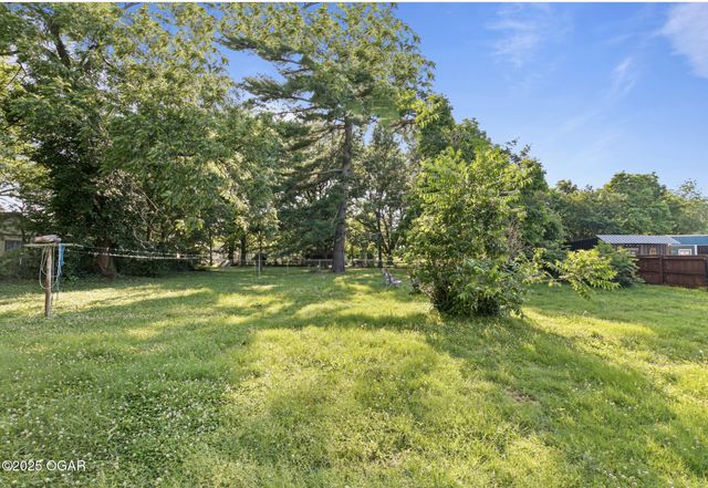 510 Freeman Road, Neosho, MO 64850