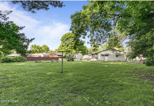 510 Freeman Road, Neosho, MO 64850