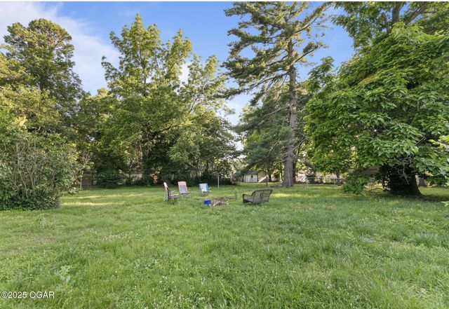 510 Freeman Road, Neosho, MO 64850